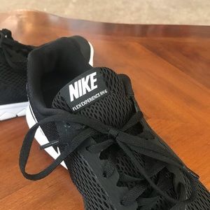 Nike flex experience RN 6